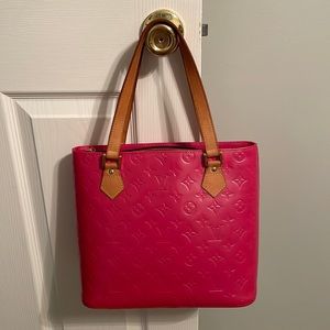 Louis Vuitton Monogram Vernis Houston Handbag